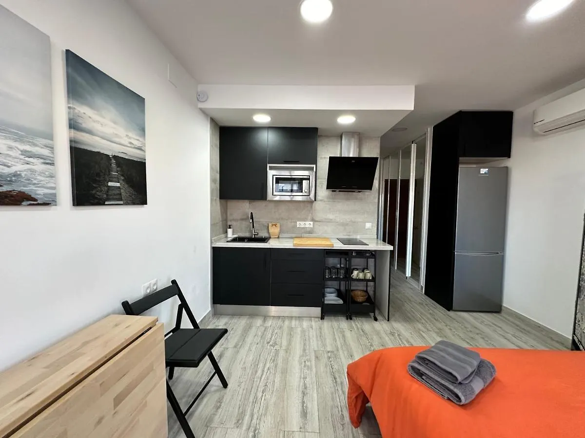 Ver417 - Reformado, Wifi, Vistas Al Mar, Piscina, Playa A 600 Metros, Centro A 300 Metros Torremolinos Appartement